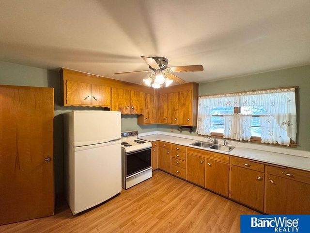 601 Skyway Road, Lincoln, NE 68505