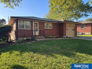 601 Skyway Road, Lincoln, NE 68505