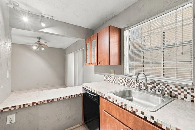 4221 NW 19TH Street 287, Lauderhill, FL 33313