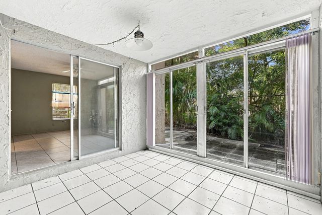 4221 NW 19TH Street 287, Lauderhill, FL 33313