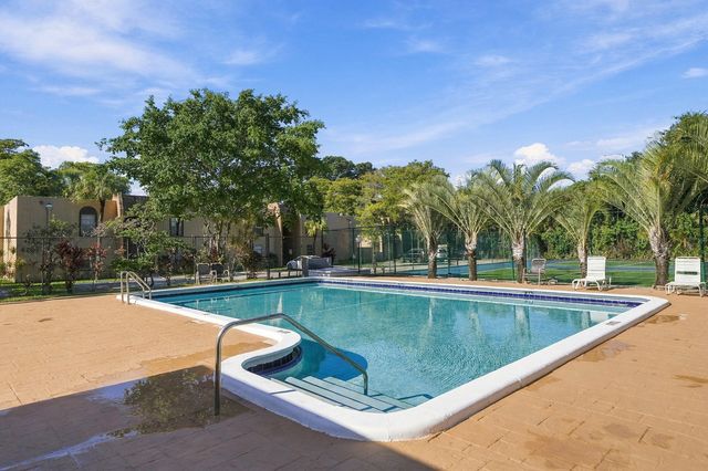 4221 NW 19TH Street 287, Lauderhill, FL 33313