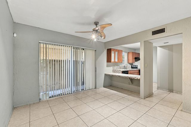 4221 NW 19TH Street 287, Lauderhill, FL 33313