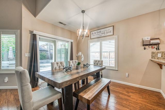 3274 Keats Avenue, Clovis, CA 93619