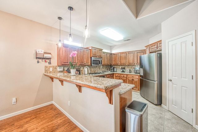 3274 Keats Avenue, Clovis, CA 93619