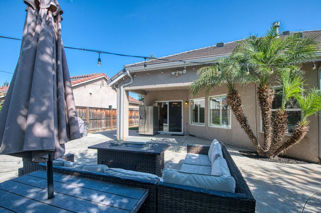 3274 Keats Avenue, Clovis, CA 93619