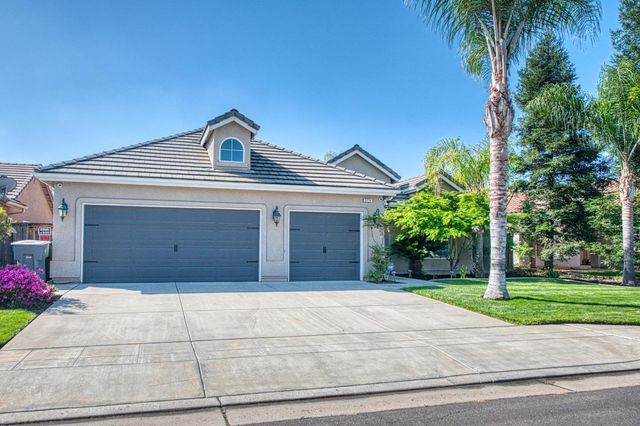3274 Keats Avenue, Clovis, CA 93619