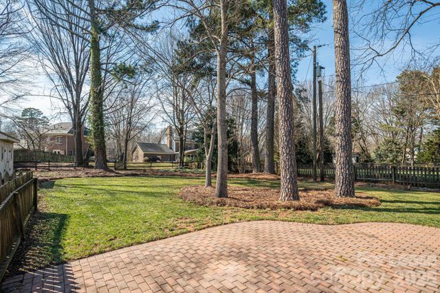 4600 Castleton Road, Charlotte, NC 28211