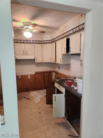 15555 Hilliard Road 405, Lakewood, OH 44107