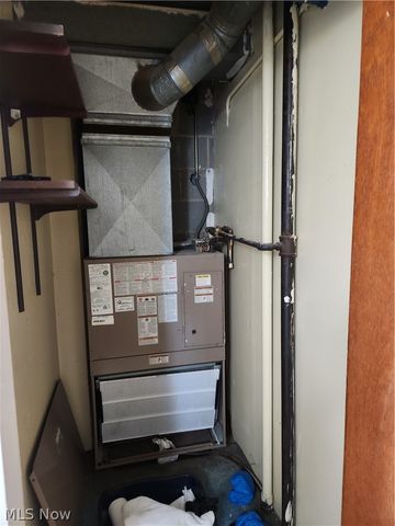 15555 Hilliard Road 405, Lakewood, OH 44107