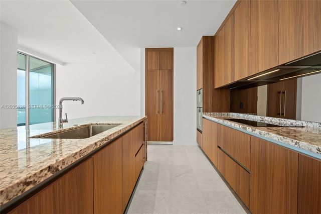 175 SE 25 RD 2604, Miami, FL 33129