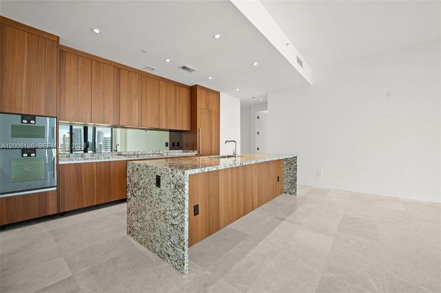 175 SE 25 RD 2604, Miami, FL 33129