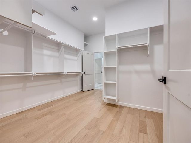 3700 Hunter Glen Drive, Oklahoma City, OK 73179