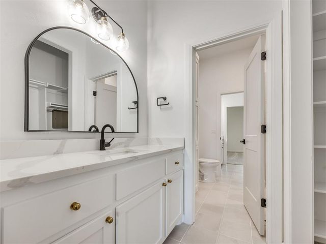 3700 Hunter Glen Drive, Oklahoma City, OK 73179