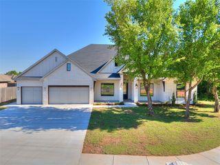 3700 Hunter Glen Drive, Oklahoma City, OK 73179