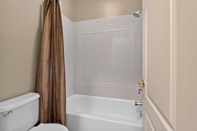 2114 Woodbine Ave, Manteca, CA 95337