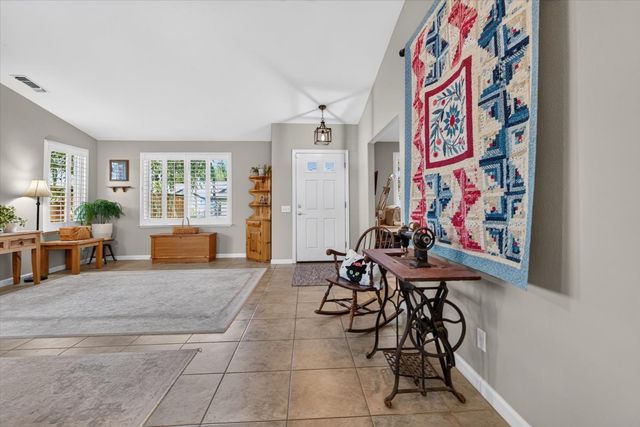 2114 Woodbine Ave, Manteca, CA 95337