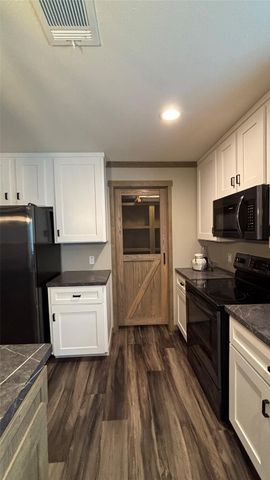 563 Forrest Lawn, Wharton, TX 77488