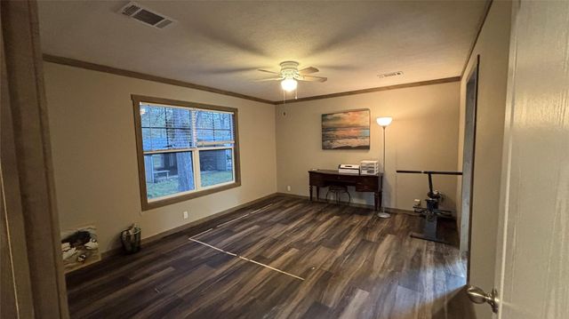 563 Forrest Lawn, Wharton, TX 77488