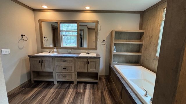 563 Forrest Lawn, Wharton, TX 77488