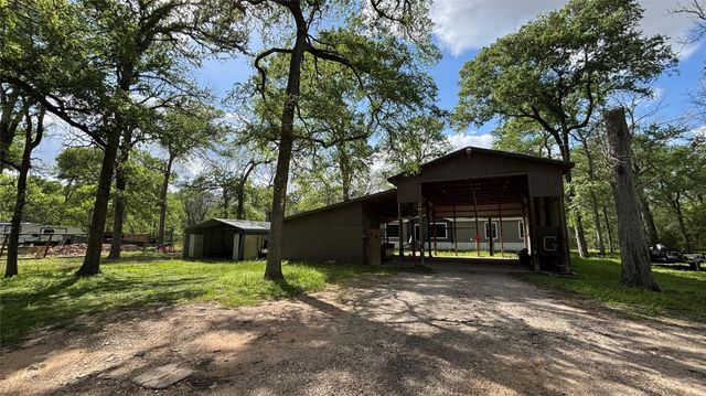 563 Forrest Lawn, Wharton, TX 77488