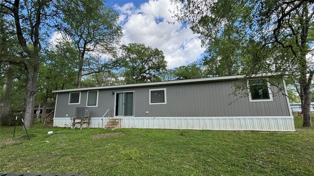 563 Forrest Lawn, Wharton, TX 77488