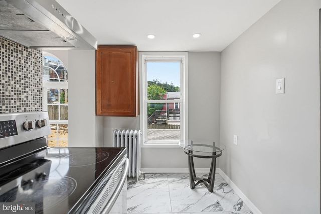 329 LOMBARD ST, Reading, PA 19604
