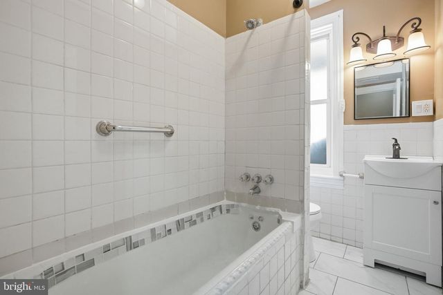 329 LOMBARD ST, Reading, PA 19604