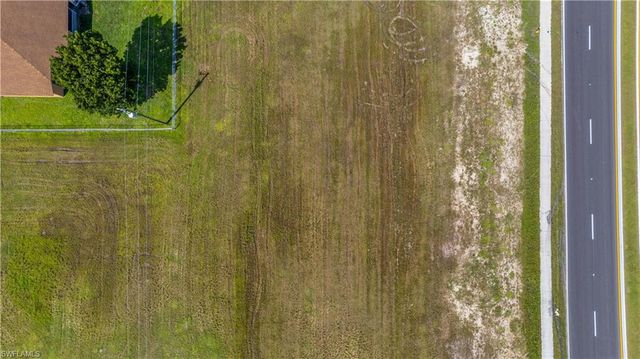 1312 Diplomat PKWY E, Cape Coral, FL 33909