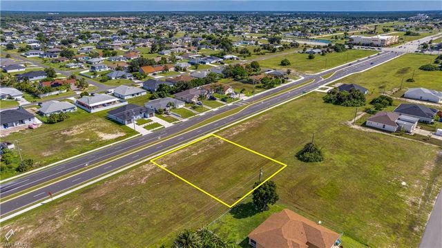 1312 Diplomat PKWY E, Cape Coral, FL 33909