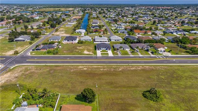 1312 Diplomat PKWY E, Cape Coral, FL 33909