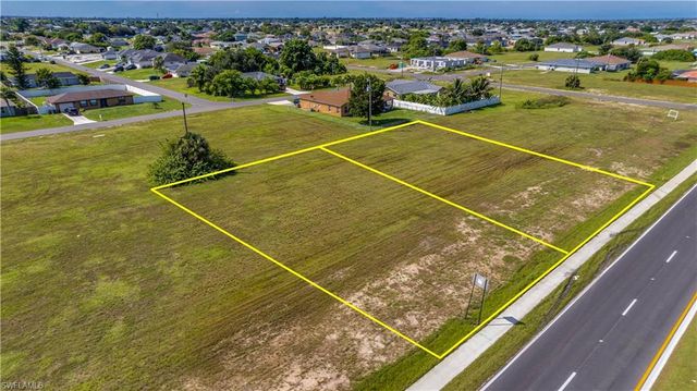 1312 Diplomat PKWY E, Cape Coral, FL 33909