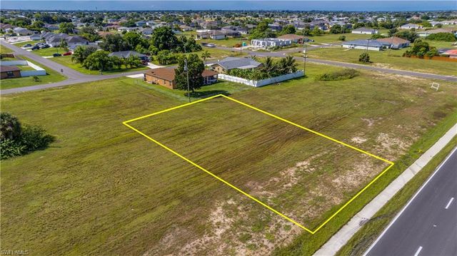 1312 Diplomat PKWY E, Cape Coral, FL 33909