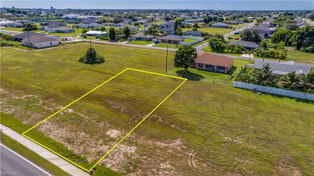 1312 Diplomat PKWY E, Cape Coral, FL 33909