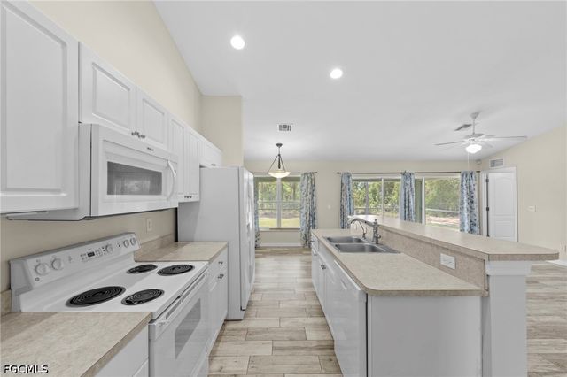 2613 53rd ST W, Lehigh Acres, FL 33971