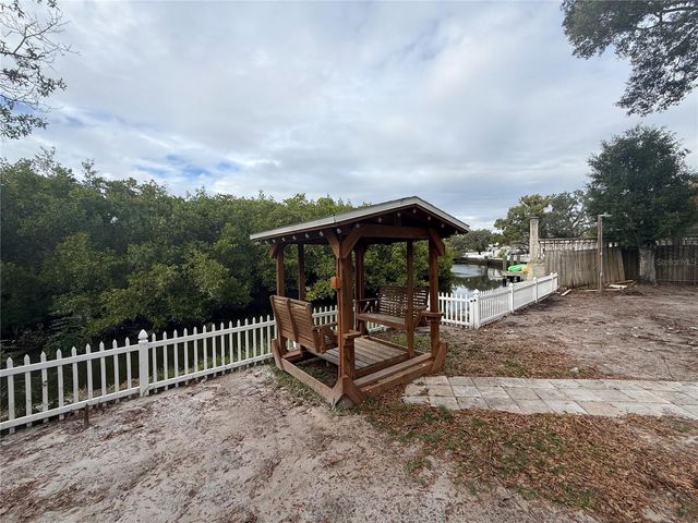 4410 WALTHAM DRIVE, Tampa, FL 33634