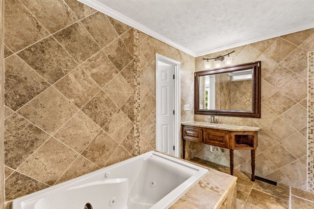 1198 W Grab Creek Rd, Dickson, TN 37055