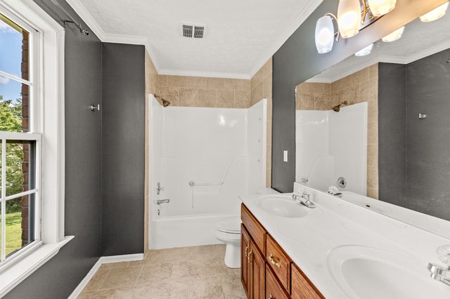 1198 W Grab Creek Rd, Dickson, TN 37055