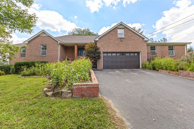 1198 W Grab Creek Rd, Dickson, TN 37055