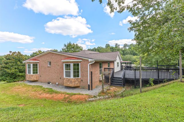 1198 W Grab Creek Rd, Dickson, TN 37055