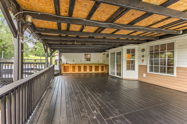 1198 W Grab Creek Rd, Dickson, TN 37055