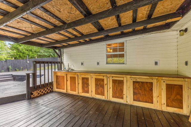 1198 W Grab Creek Rd, Dickson, TN 37055