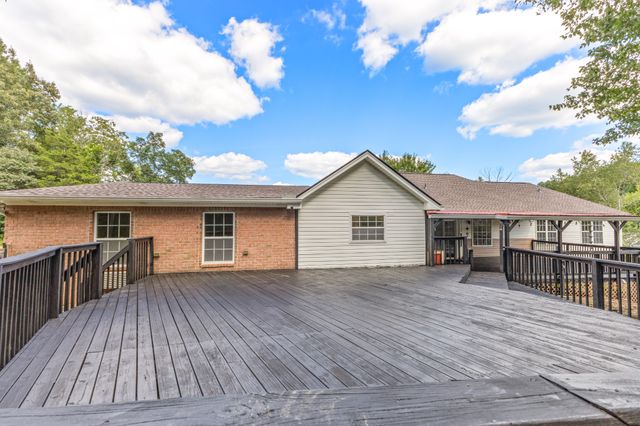 1198 W Grab Creek Rd, Dickson, TN 37055