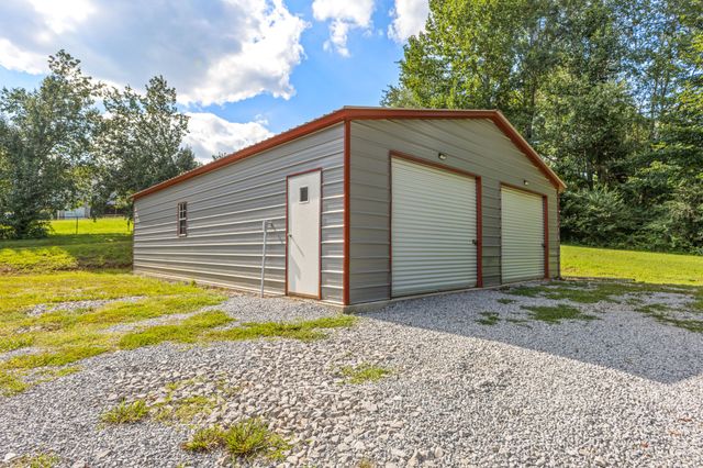 1198 W Grab Creek Rd, Dickson, TN 37055