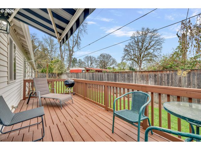 13716 Se LINDEN Ln 1, Milwaukie, OR 97222