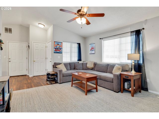 13716 Se LINDEN Ln 1, Milwaukie, OR 97222