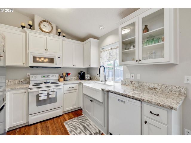 13716 Se LINDEN Ln 1, Milwaukie, OR 97222