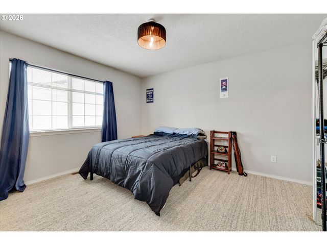 13716 Se LINDEN Ln 1, Milwaukie, OR 97222