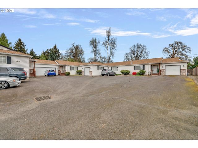 13716 Se LINDEN Ln 1, Milwaukie, OR 97222