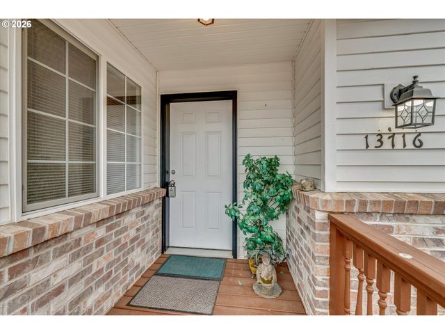 13716 Se LINDEN Ln 1, Milwaukie, OR 97222