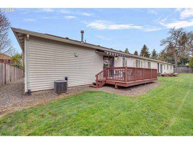 13716 Se LINDEN Ln 1, Milwaukie, OR 97222